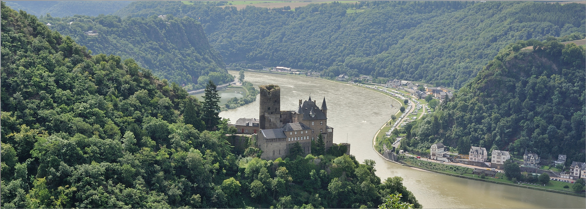burg_katz_panorama